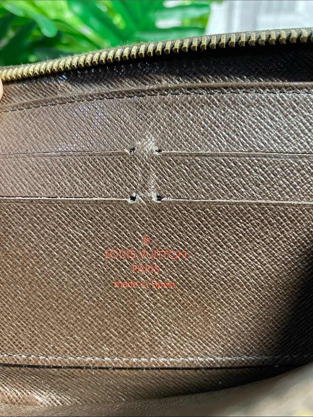 Authentic Rare Louis Vuitton Vintage Damier Zippy Wallet - Picture 6 of 16